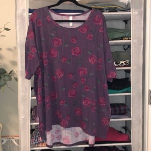 LuLaRoe Irma Hi Low Top - 3X - Plum background with Roses - Excellent Condition